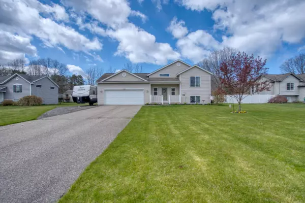 Grand Haven, MI 49417,14903 Bluebird Lane Lane