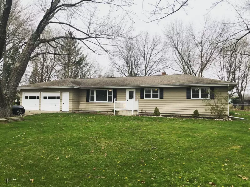 1133 Blossom Drive, Three Rivers, MI 49093