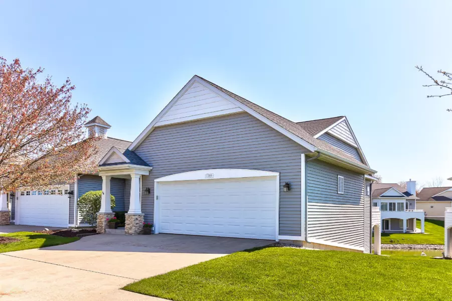 1319 St Andrews Drive #75, Holland, MI 49423