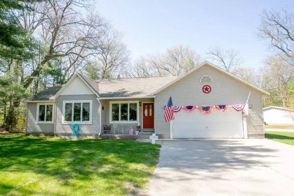 15188 Mercury Drive, Grand Haven, MI 49417