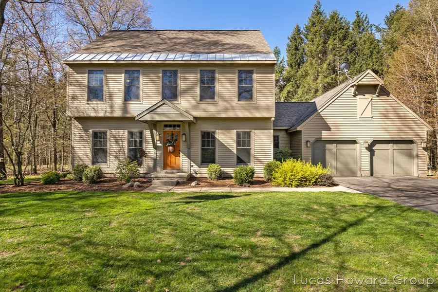 1433 CONSERVANCY NE Court, Ada, MI 49301