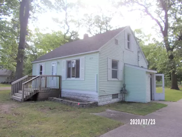1492 Holton Road, Muskegon, MI 49443