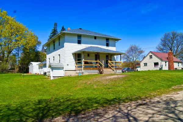 302 S Fremont Street, Remus, MI 49340