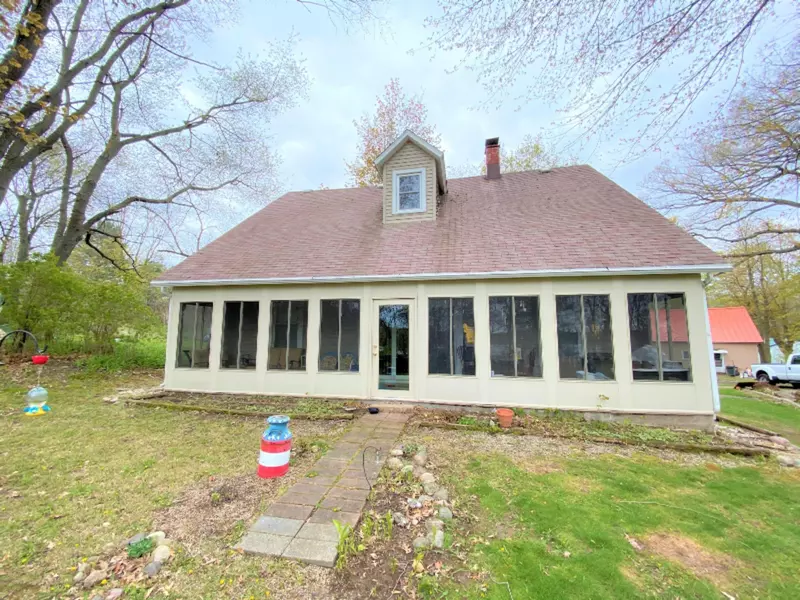6020 Guernsey Lake Road, Delton, MI 49046