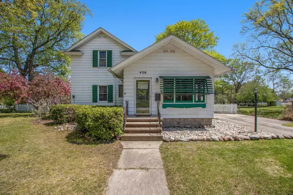 426 Moccasin Street, Buchanan, MI 49107