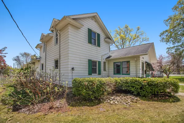 Buchanan, MI 49107,426 Moccasin Street