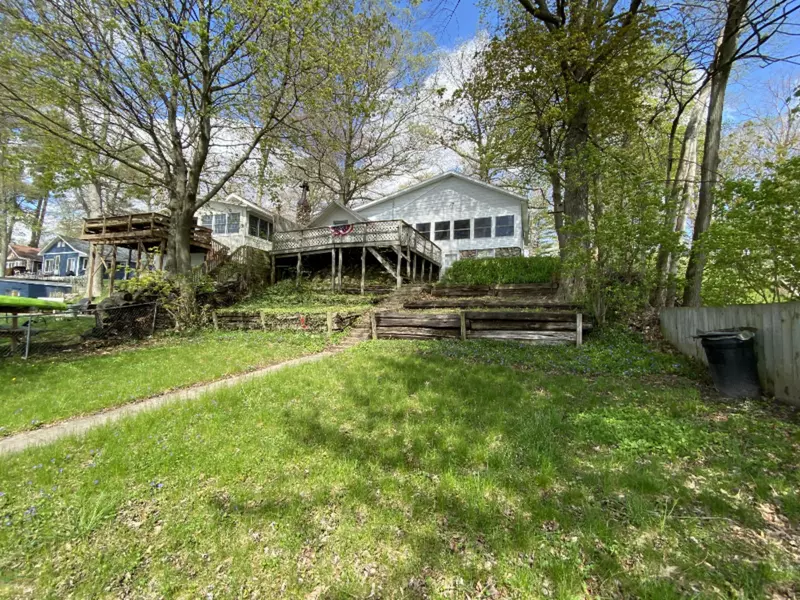 15251 Silver Beach Drive, Gowen, MI 49326