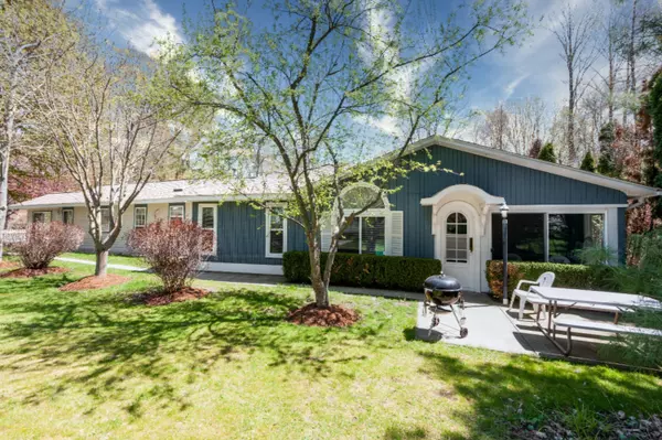 South Haven, MI 49090,140 Webster Avenue