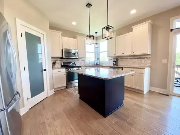 Grand Haven, MI 49417,13082 Cedarberry Avenue