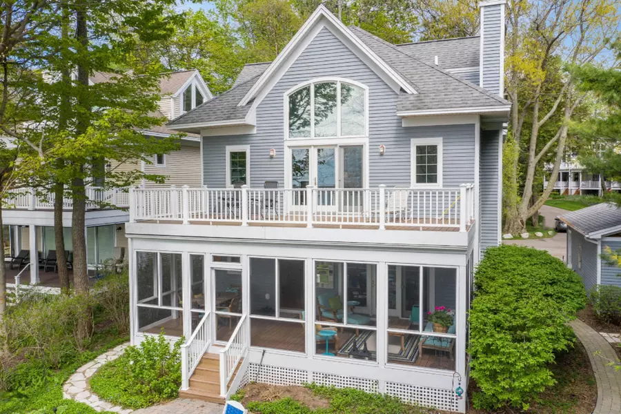 76632 Fieldstone Circle, South Haven, MI 49090