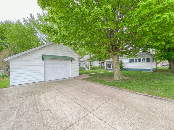 Dowagiac, MI 49047,624 Spruce Street
