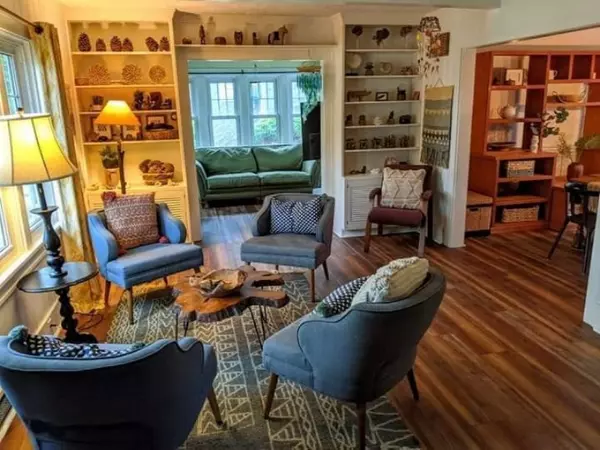 Holland, MI 49423,556 Lawndale Court