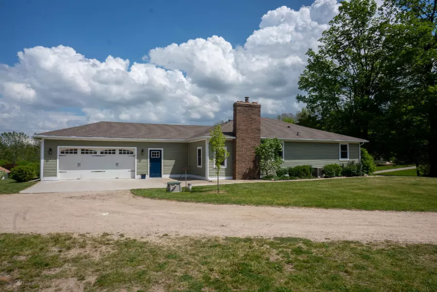 3073 14 Mile NE Road, Sparta, MI 49345