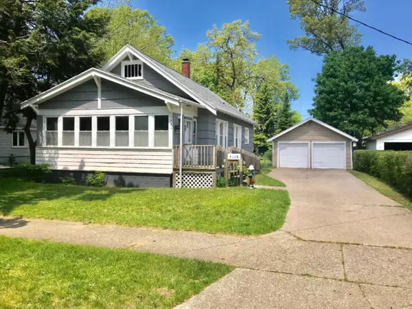 1114 Mills Avenue, North Muskegon, MI 49445