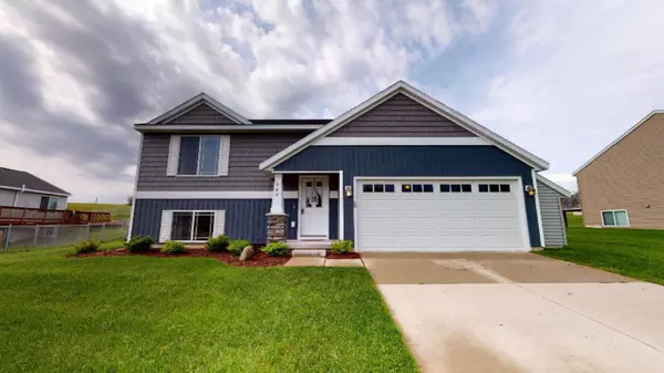 366 Green Ridge Drive, Caledonia, MI 49316