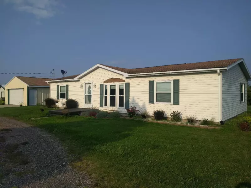 2437 62nd Street, Fennville, MI 49408