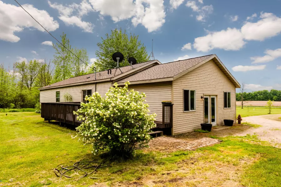 23715 66th Street, Bangor, MI 49013