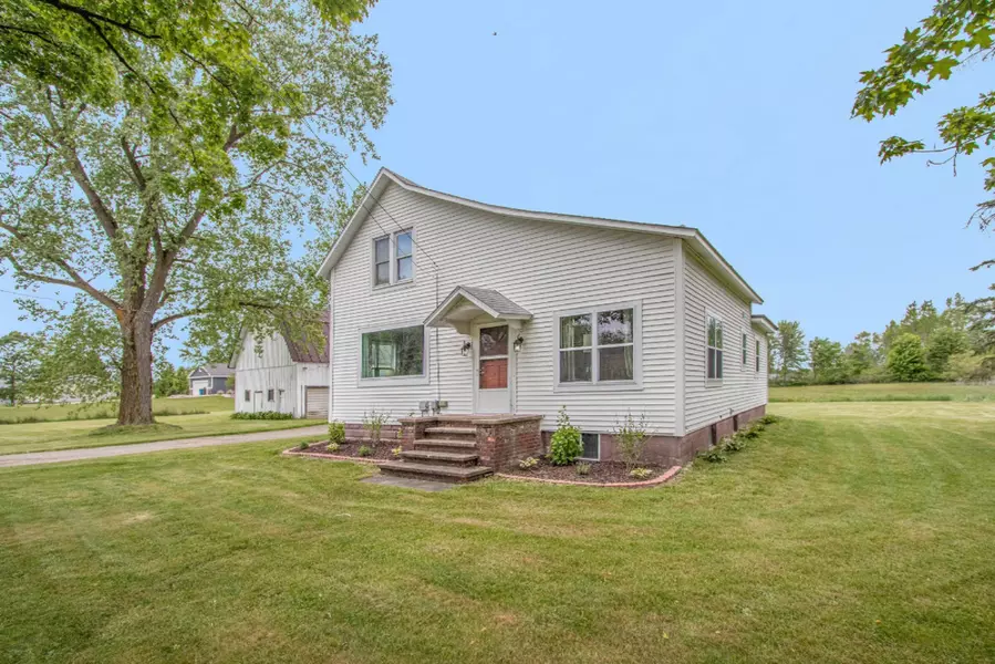 741 Spring Street, Coopersville, MI 49404