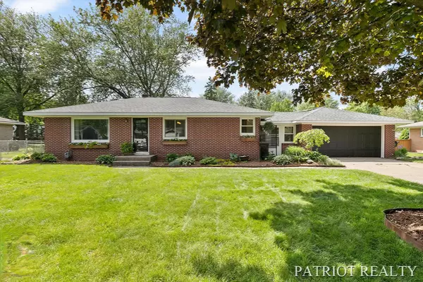 7503 Eastlane Avenue, Jenison, MI 49428