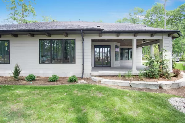 2023 Ottawa Beach Road, Holland, MI 49424