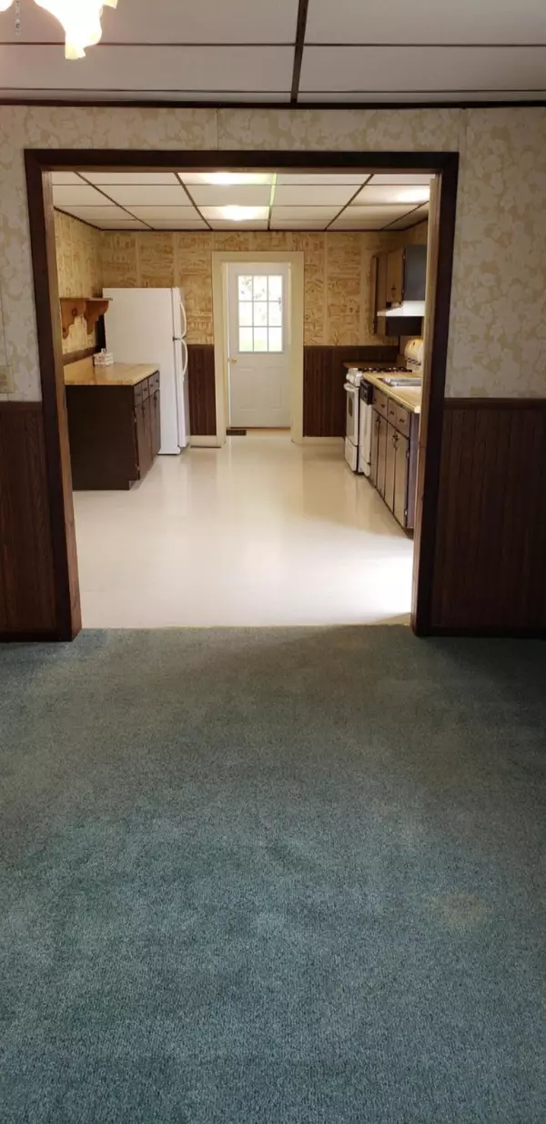 Fruitport, MI 49415,93 S 6th Avenue
