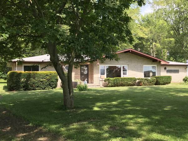 5344 Paw Paw Lake Road, Coloma, MI 49038