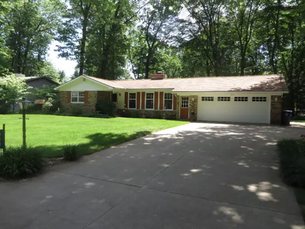 988 Sycamore Drive, Holland, MI 49424