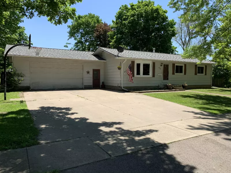 21 HAWLEY Street, Quincy, MI 49082