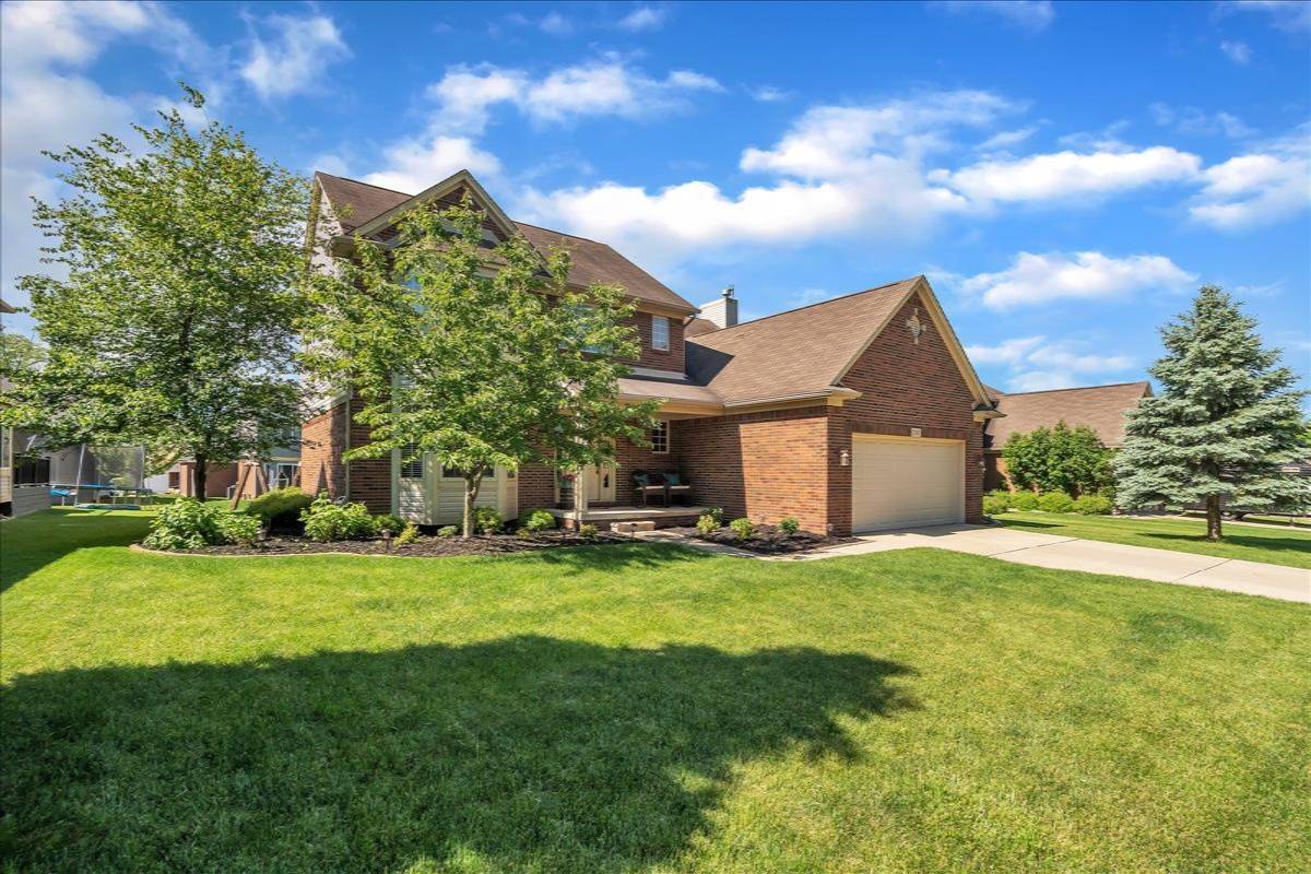 Fenton, MI 48430,720 Pinecreek Drive