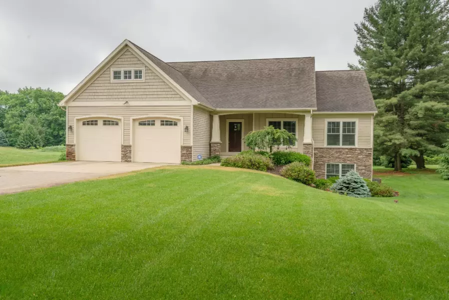 534 108th Street, Caledonia, MI 49316