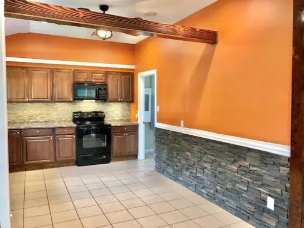 Owosso, MI 48867,3066 W M 21