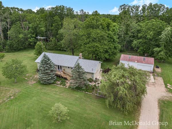 1639 20th Street, Martin, MI 49070