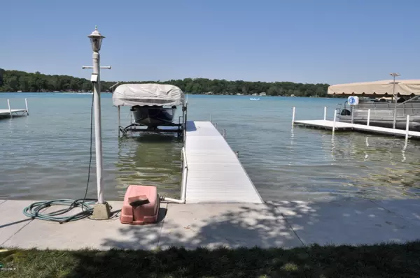 Vandalia, MI 49095,15222 Birch Lake Shore Dr