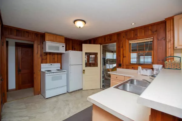 Cassopolis, MI 49031,61436 Leigh Avenue