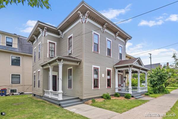 Grand Rapids, MI 49503,328-330 Lyon NE Street