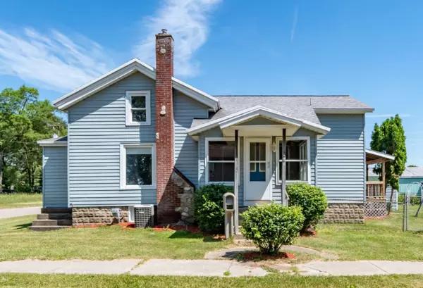 101 Washington, Hartford, MI 49057