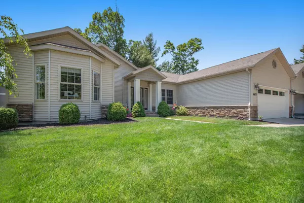 14177 Landon Lane, Grand Haven, MI 49417