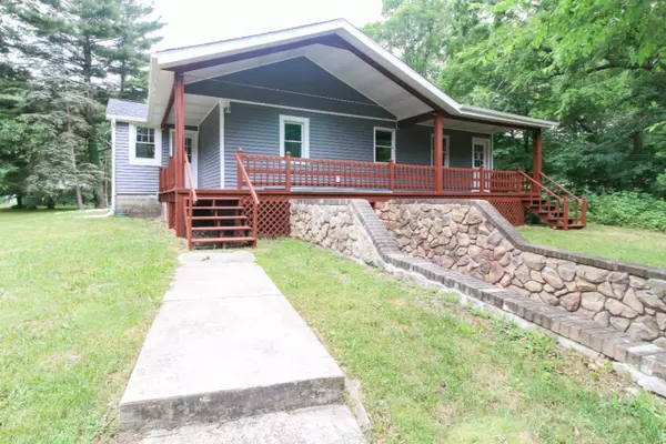Lowell, MI 49331,901 Grindle SE Drive