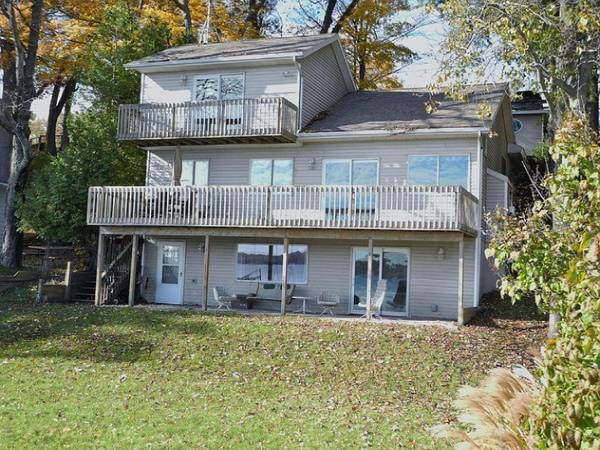 7816 Old Channel Trail, Montague, MI 49437