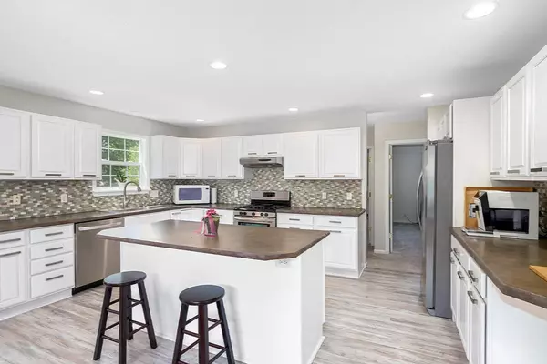 Spring Lake, MI 49456,15080 Oakland Street