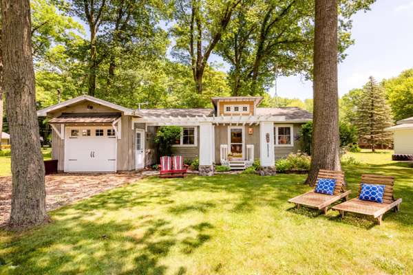 5343 Interlochen Road, Coloma, MI 49038