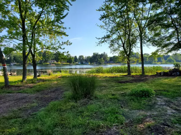 Belding, MI 48809,13181 S Slayton Lake Road