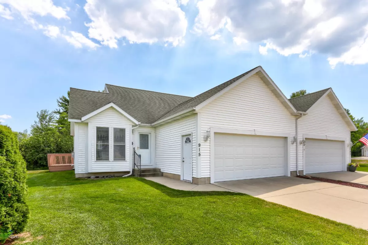 Norton Shores, MI 49456,915 Stonewood Drive