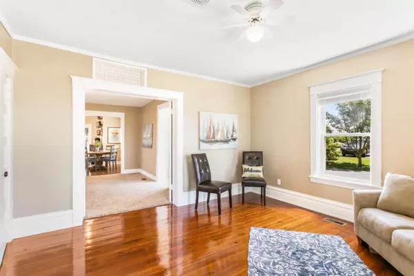 Holland, MI 49423,11081 Mason Street