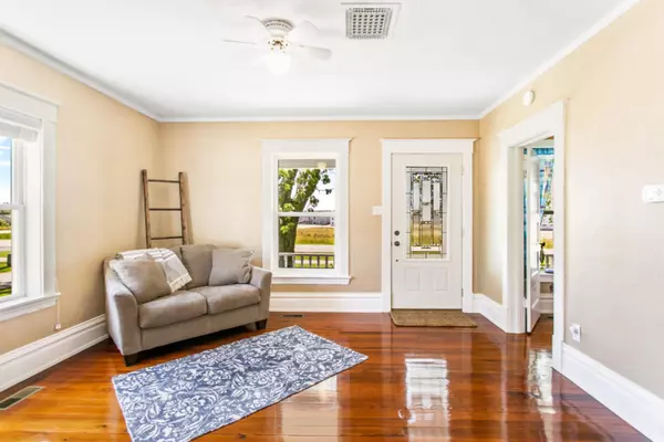 Holland, MI 49423,11081 Mason Street