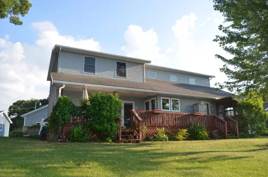 60756 Shoreline Drive, Burr Oak, MI 49030