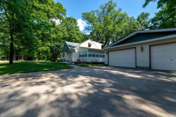 Fruitport, MI 49415,185 E Oak Street
