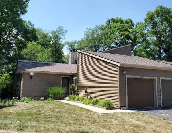 5640 Deville Court, East Lansing, MI 48823