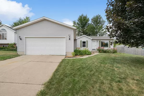 655 Macomb NW Avenue, Walker, MI 49534