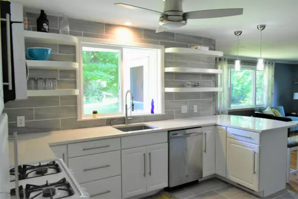 Fennville, MI 49408,2374 68th Street